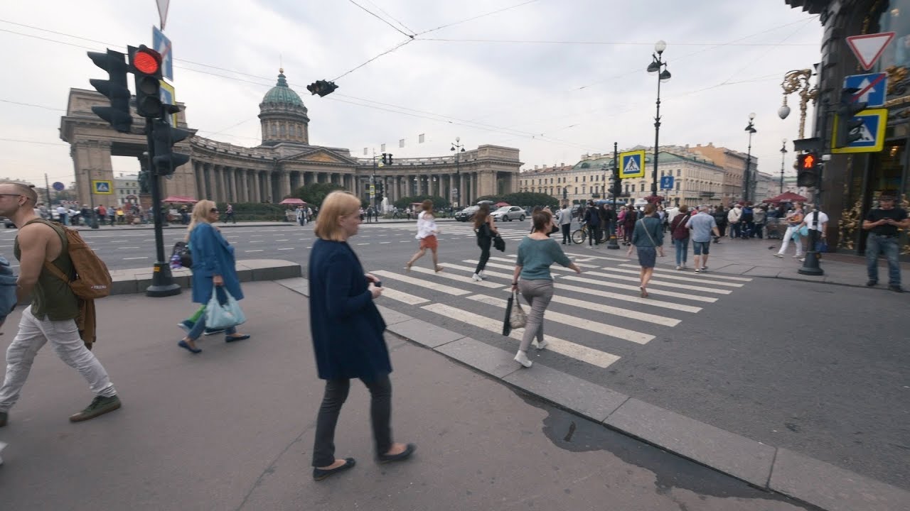 Walking by Nevsky Prospect, Saint Petersburg