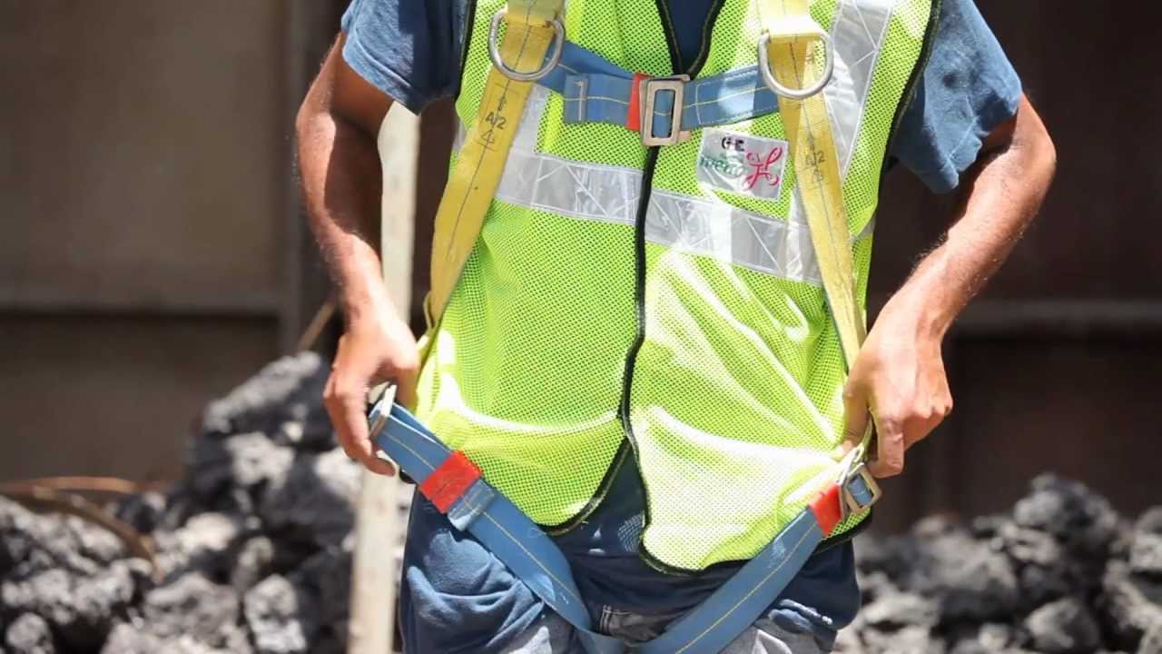 Trailer on safety measures at Metro Rail construction sites