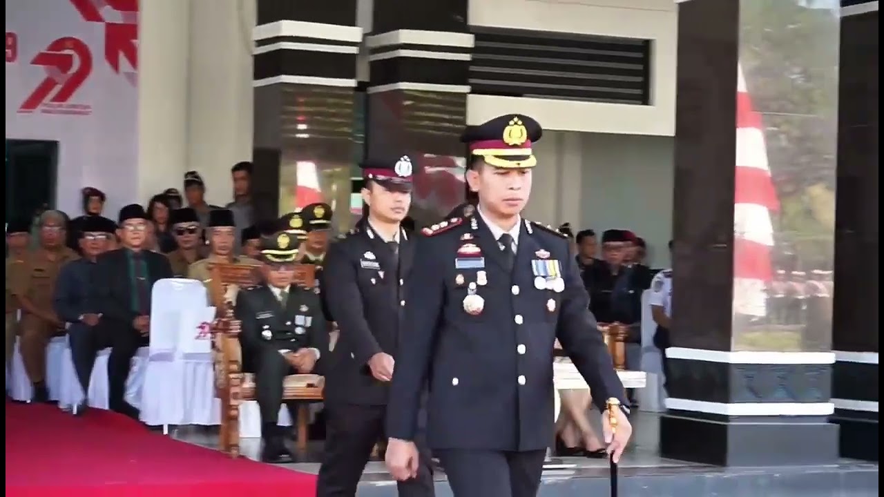 Upacara Peringatan Hari Bhayangkara Ke-79 yang dilaksanakan di Halaman Kantor Walikota Singkawang