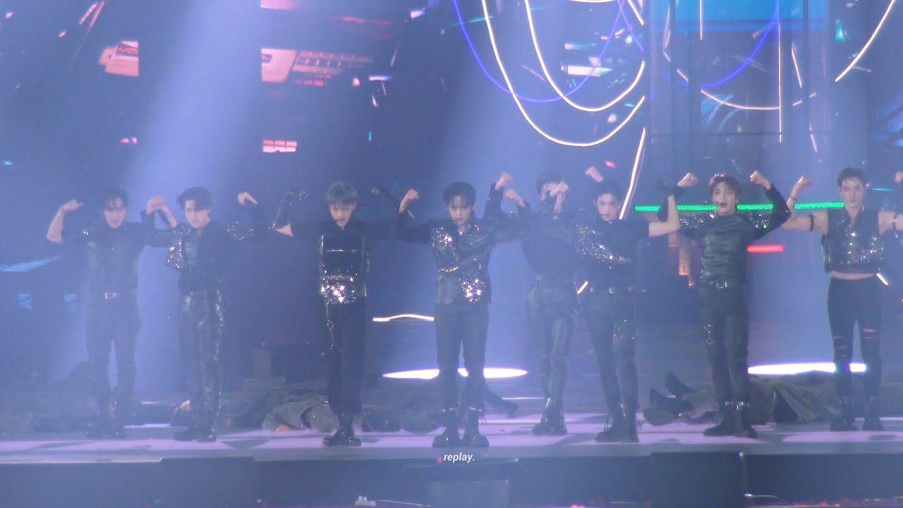 스트레이키즈 리노 VENOM + MANIAC