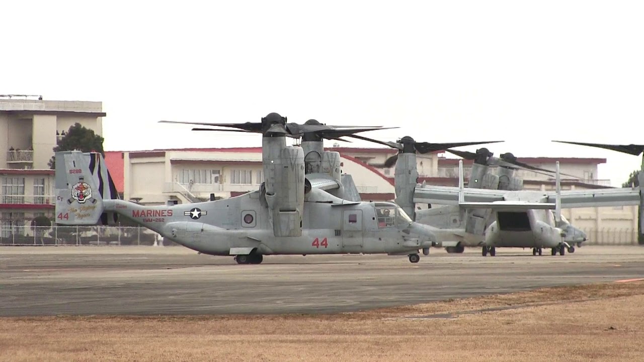 明野駐屯地から帰投するオスプレイ
