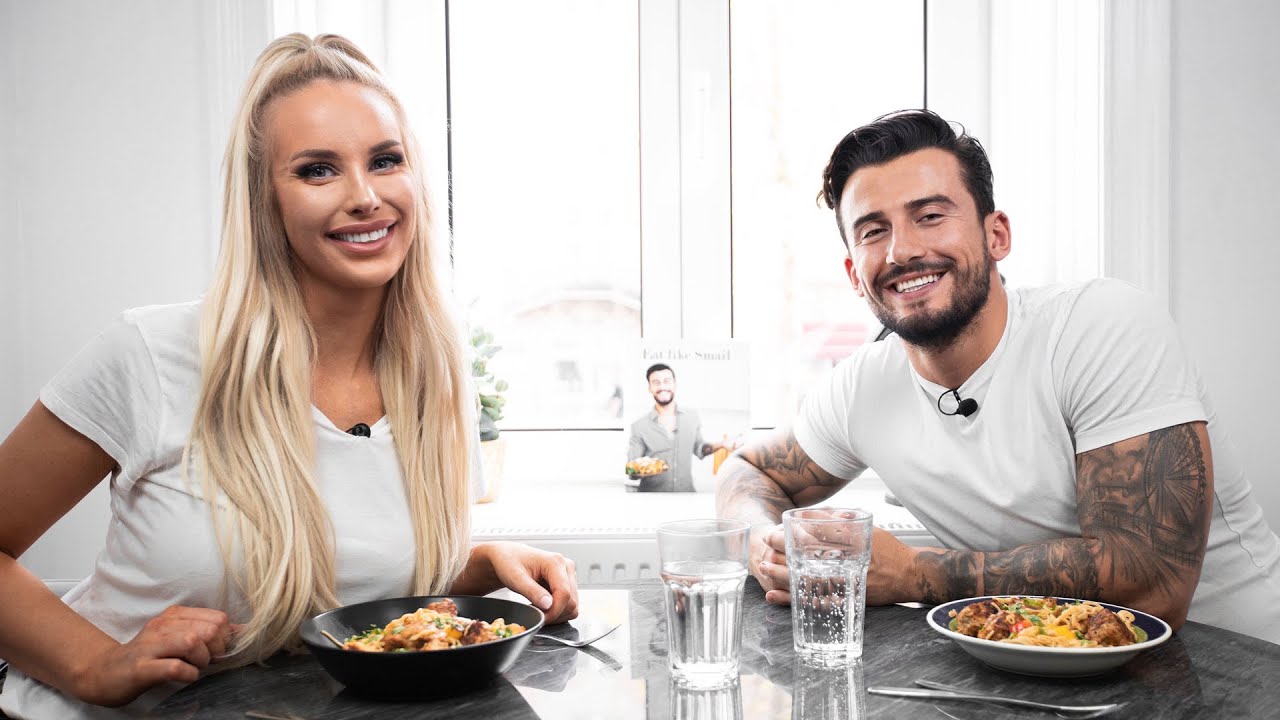KYCKLINGKÖTTBULLAR MED NUDELWOK & MUKBANG MED JULIA FRANZÈN FRÅN ROBINSON | #EATLIKESMAIL