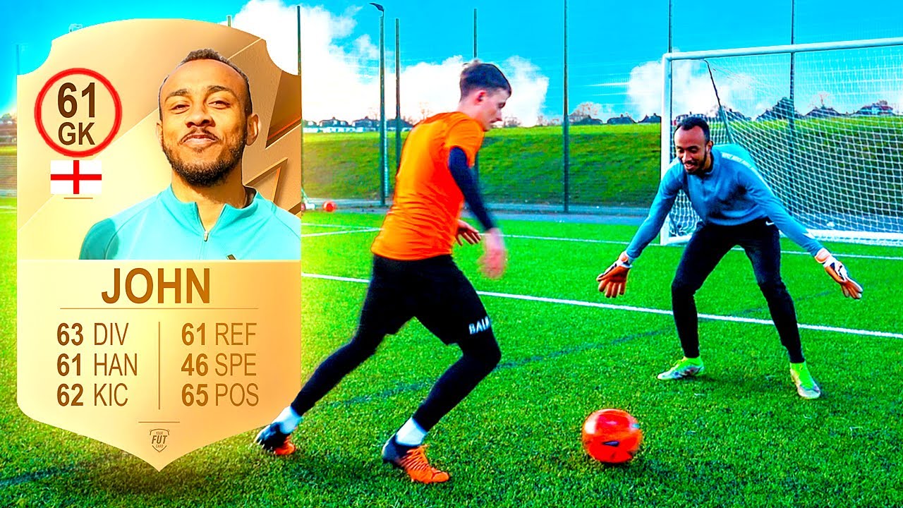 How Good is a PRO GOALKEEPER? (Football Skills & Goals)