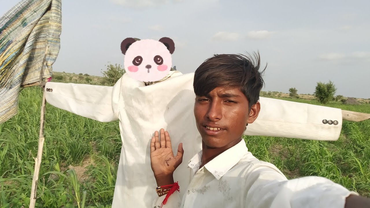 Ye kya hai khet me 🤪🤔#villagelife 