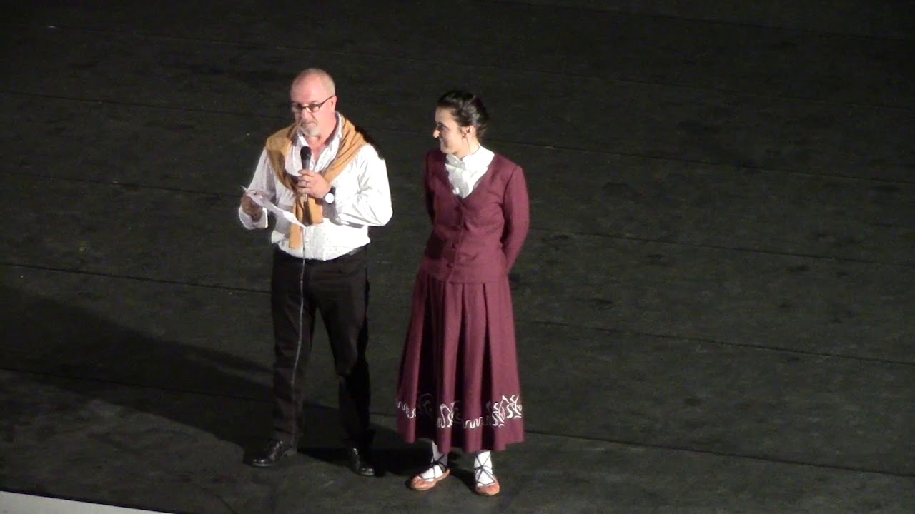 Txibiri Dantza Taldea de Olite celebra su 40º aniversario