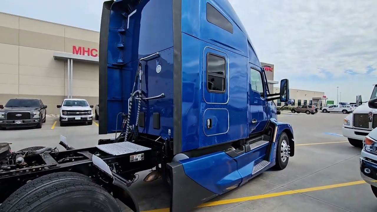 2022 Kenworth T680 Cummins Isx15  Blue In Color PT1