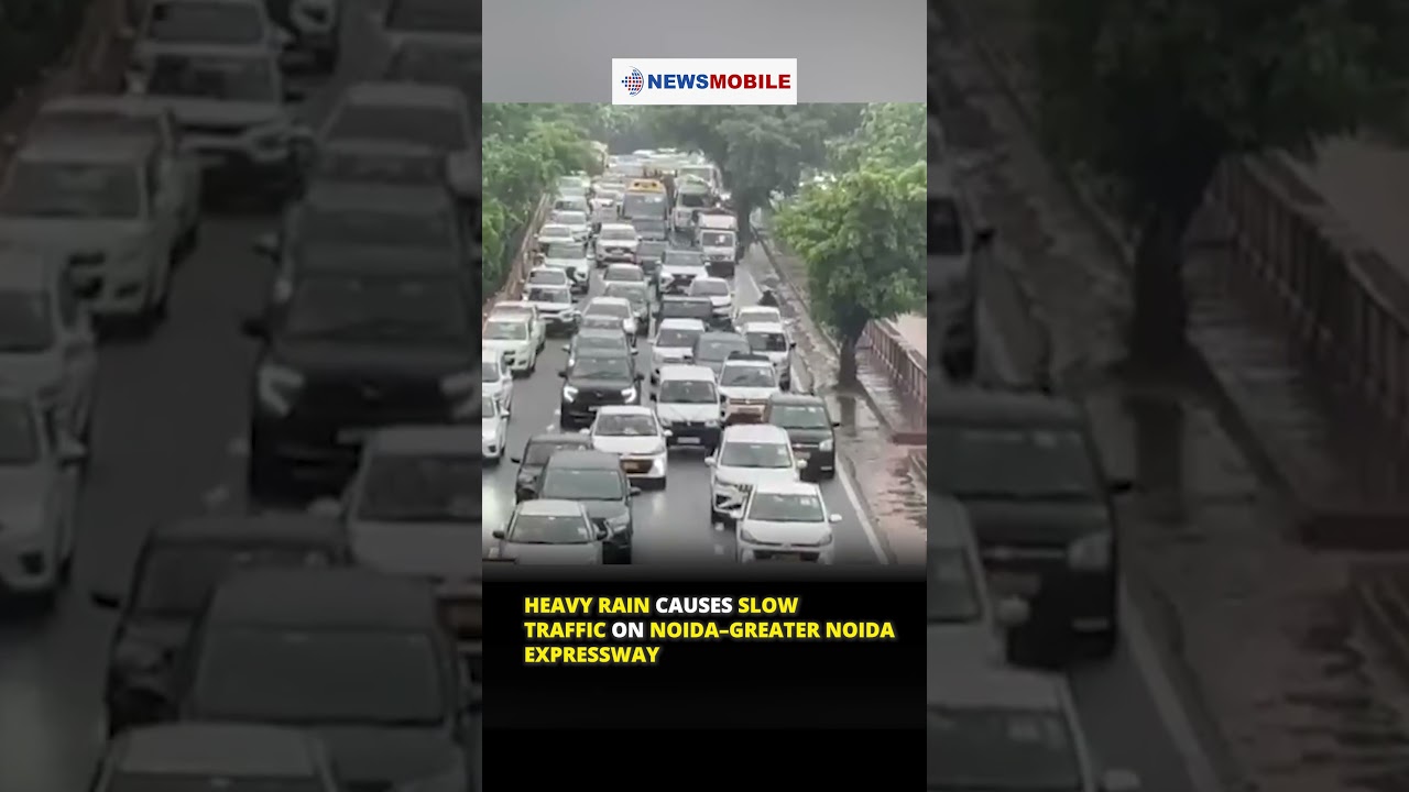 Heavy Rain Causes Slow Traffic on Noida&ndash;Greater Noida Expressway