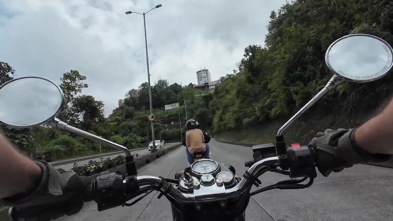 Royal Enfield Classic 500 (Just Ride & Ingen Grid ♪ :)