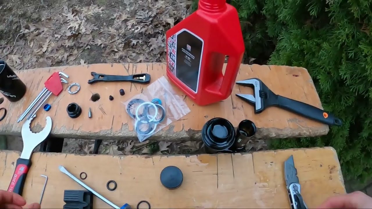Rock Shox Vivid Air r2c Service | GOPRO HERO8