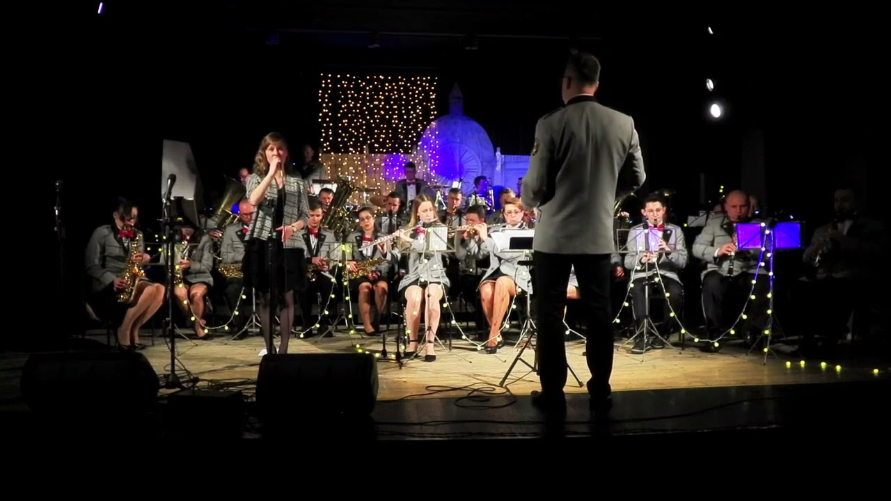 Mizerna, cicha stajenka licha ; Maria Walczak & Miejska Orkiestra Dęta ANDROPOL Andrych&oacute;w