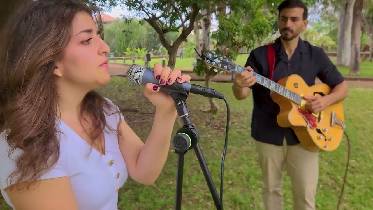Besame mucho, interpretado por el duo Debel (by SolFaMiTenerife)