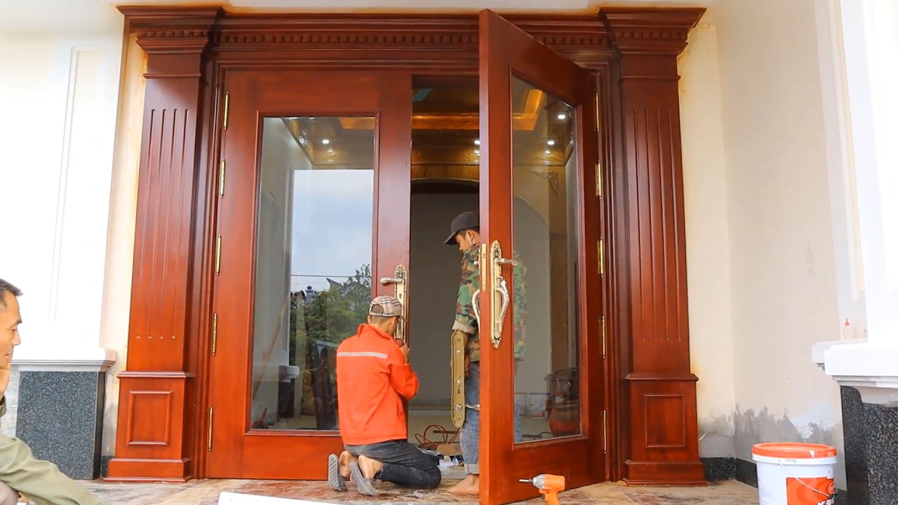 Advanced Woodworking Skills, Designing and Building a Stunning Large Wooden Door
