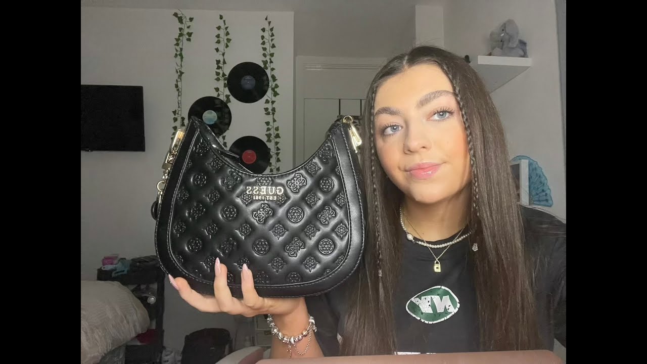 ASMR What's in my bag