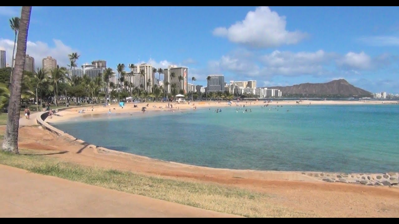 Ala Moana Beach Park Walk, Honolulu
