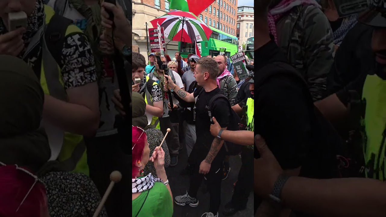 Police grab cameraman defending himself #protest #leeds #police #uknews #ukpolitics #pinac #ukpolice