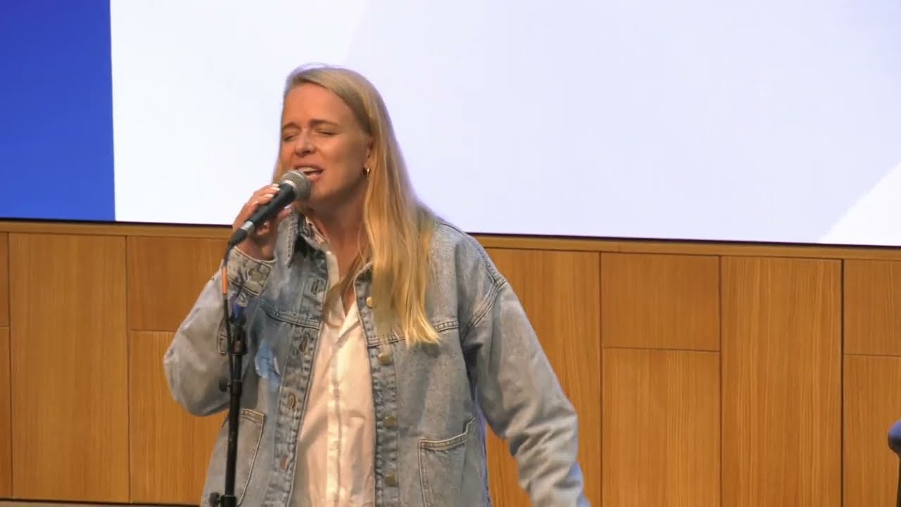 Birgitta Veksler Lundvall sings in the Knesset - JPB 2025 Jerusalem