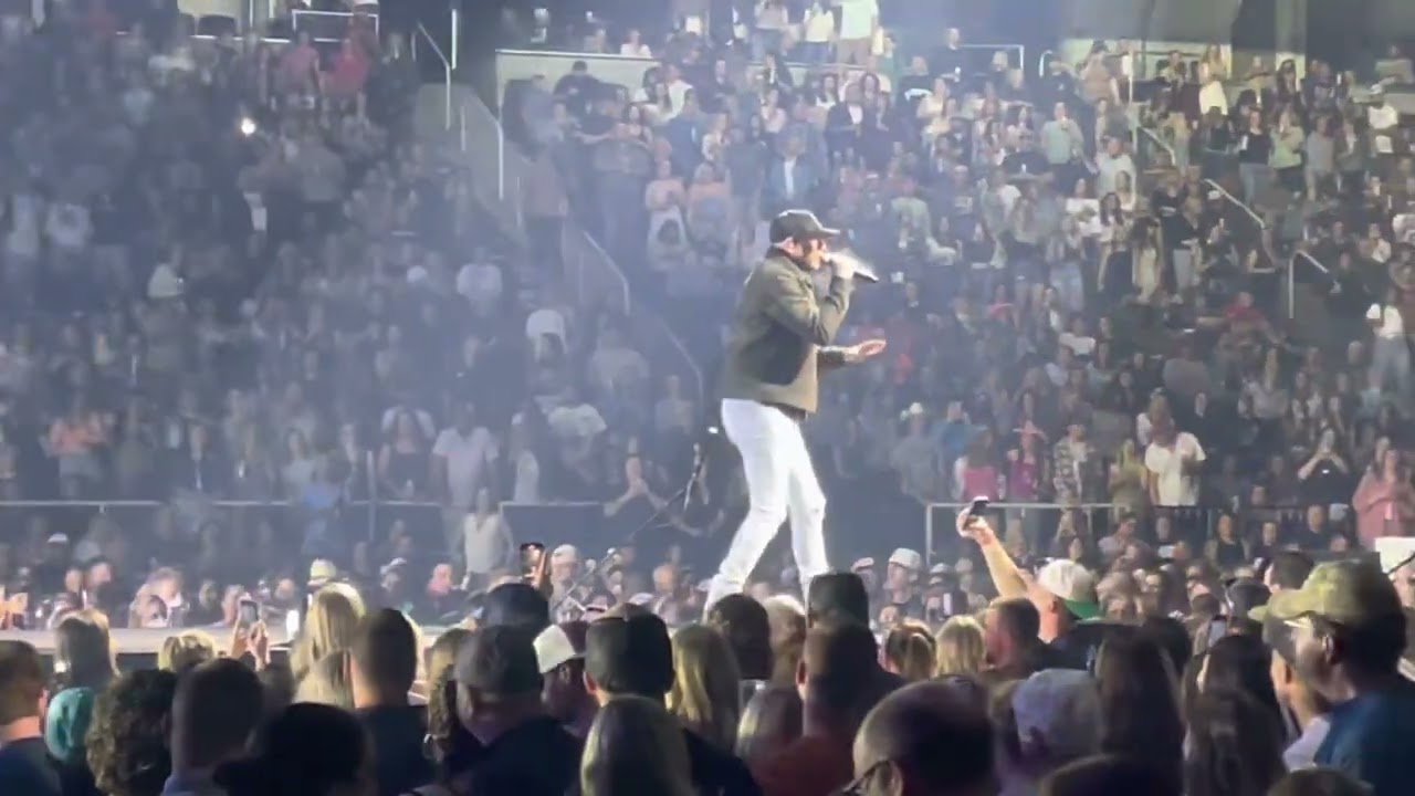 Cole Swindell - Single Saturday Night (Live) - MVP Arena, Albany, NY - 6/8/23