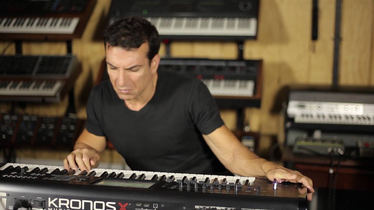 Derek Sherinian Improvising with his Korg Kronos (Part 2)