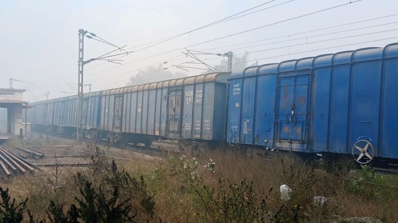 India's Longest Goods Train 😱 | Freight Train At Full Speed | High Speed Goods Train | Malgadi Train