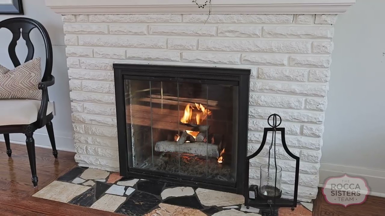 288 Townsend Avenue, Burlington - The Rocca Sisters Team