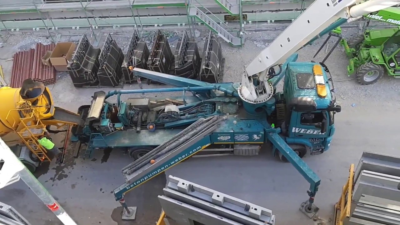 Betonpumpa kicsit  m&agrave;s szemsz&otilde;gből