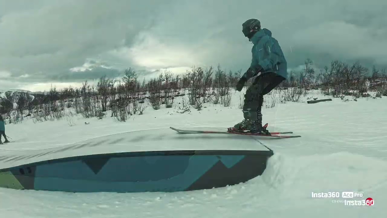 geilo vs hafjell skiing and fun #norway #skiing #frends 