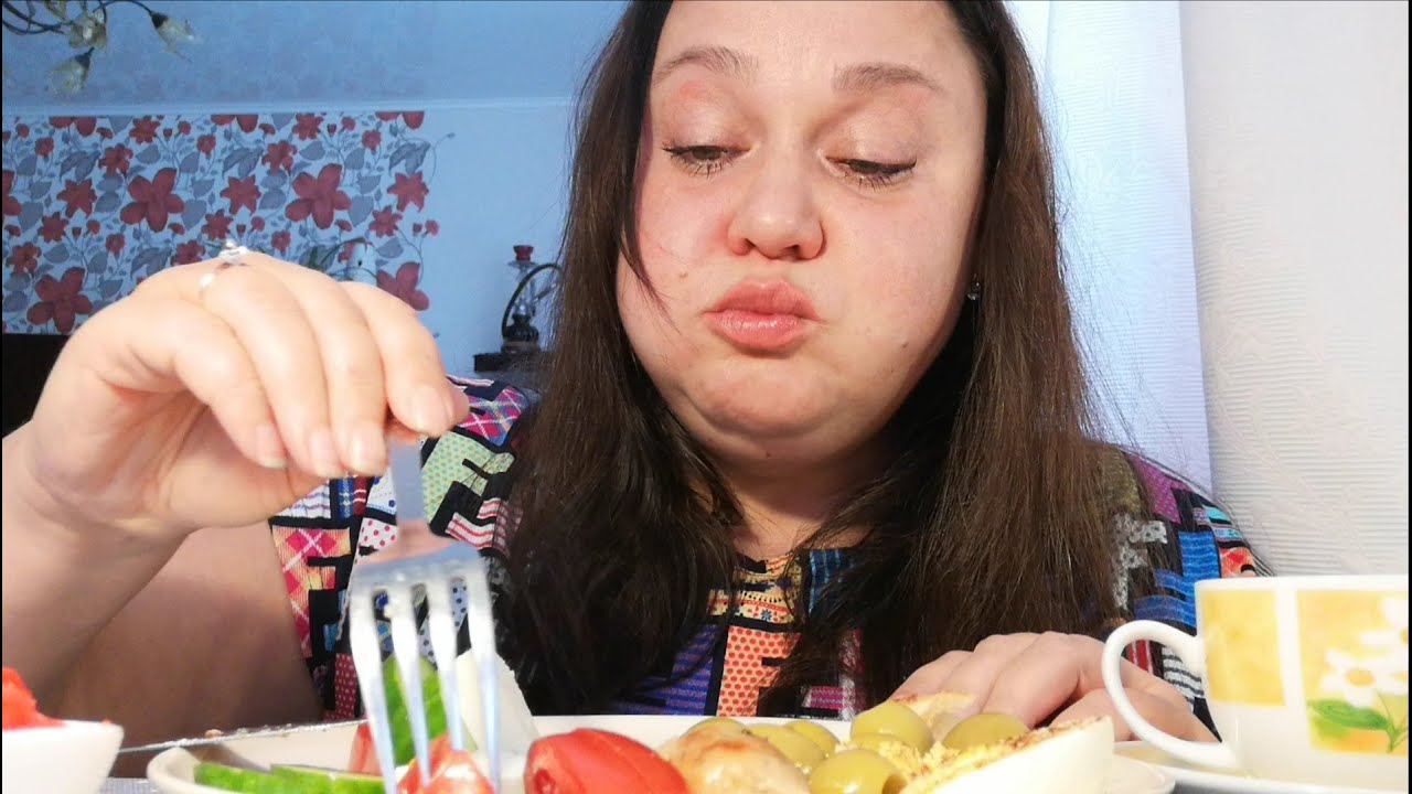 Мукбанг 💥 Завтракам ☕ и болтаем 🤩