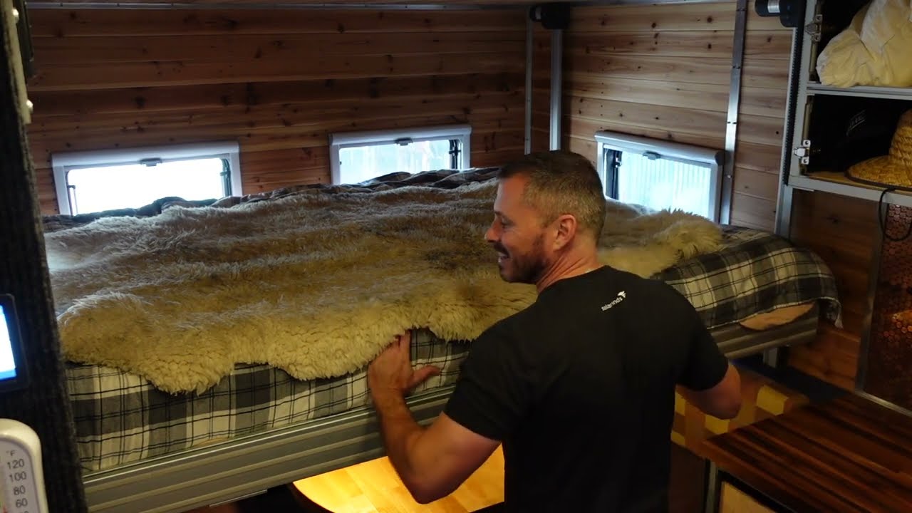 Answering Table and Bed lift questions, in the LMTV
