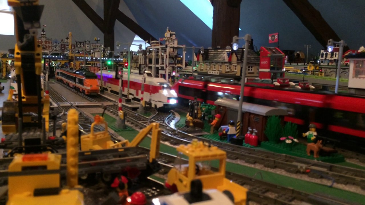 2016 LEGO ATTIC TRAINS