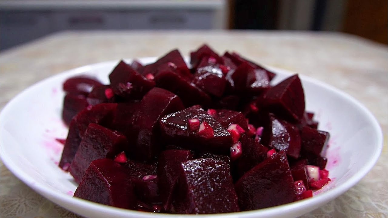 Sallata që nuk duhet ti mungojë tryezës tuaj e veçanërisht asaj të fundvitit, ja pse