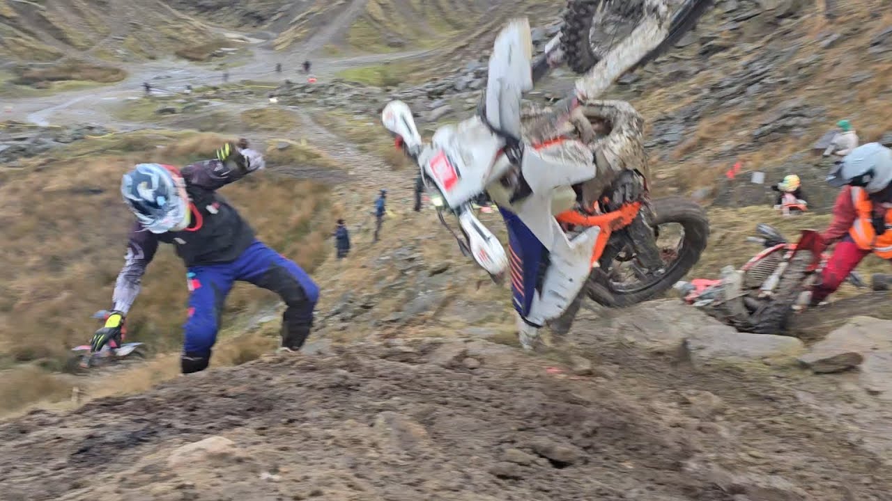 Edge Offroad  Hard Enduro  Race @ Cowm   Stormy For Sure!😜👍