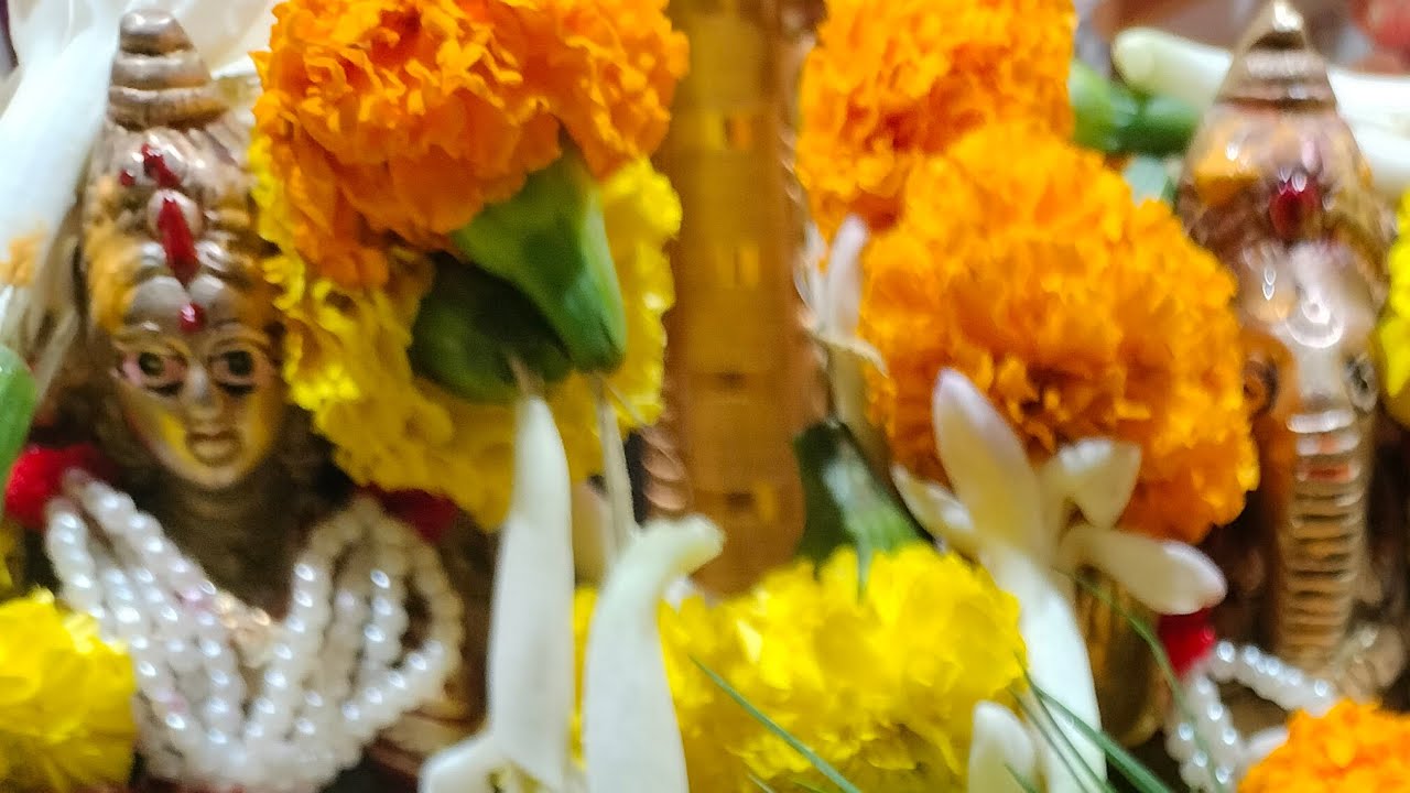 Satabdi Mandal is live জয় লক্ষ্মী গণেশের জয় ,শুভ বিকালের শুভেচ্ছা বন্ধুরা