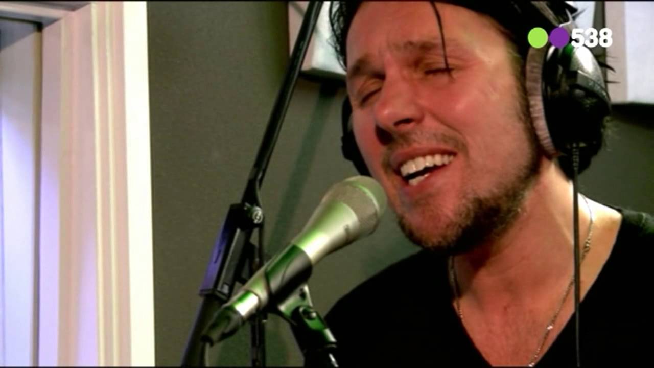 3js - Jouw Woorden / Street Spirit (live bij Evers Staat Op)