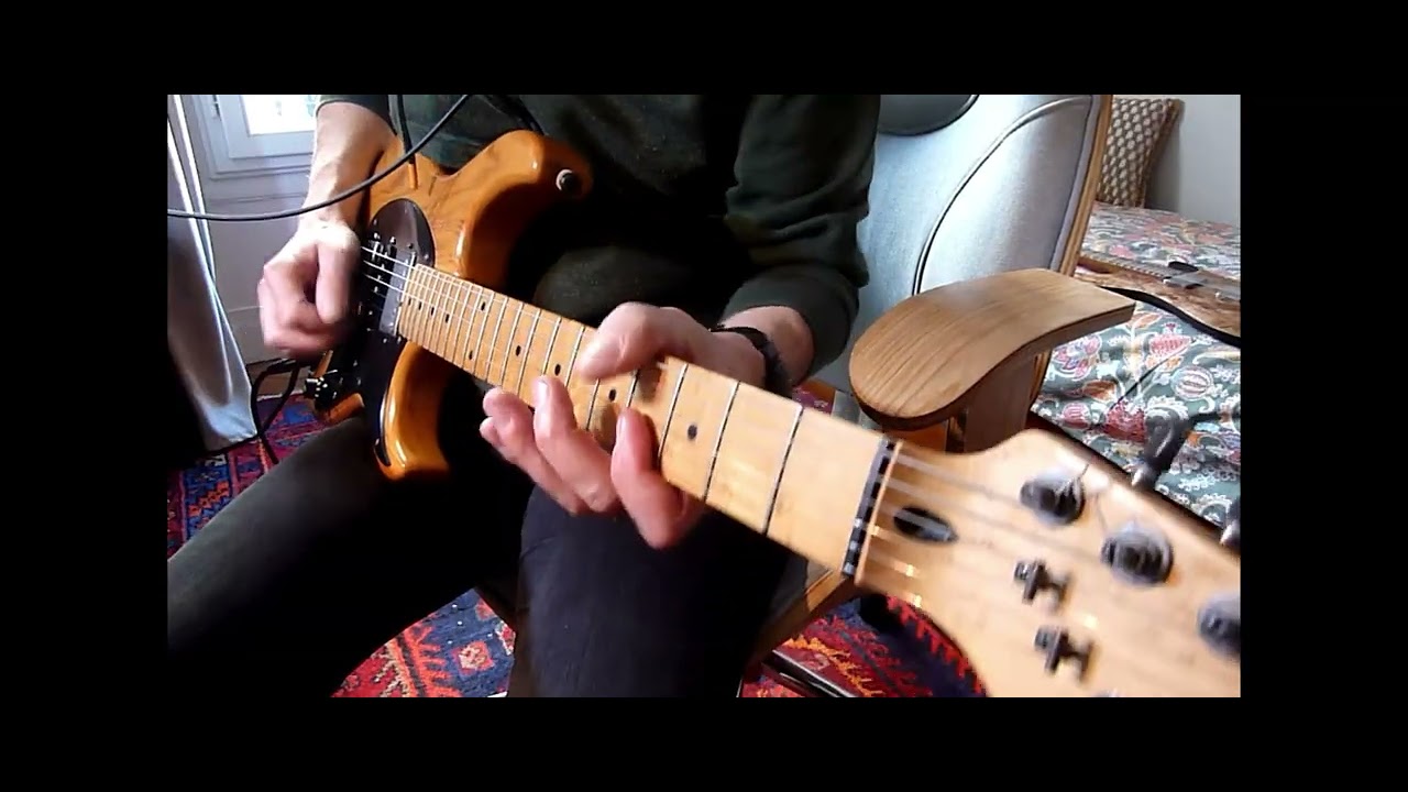 Jam with the Cort HBS II Hiram Bullock Signature