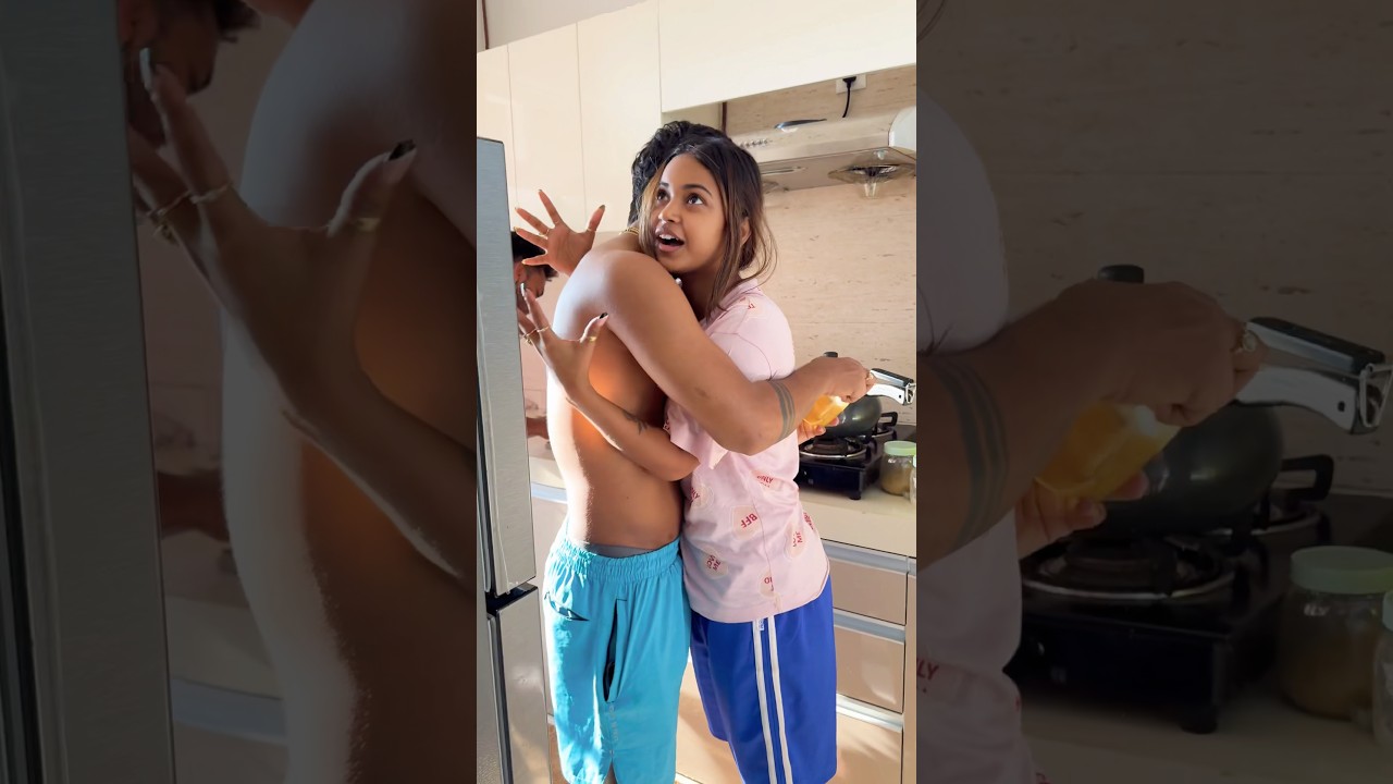 Mukul ne banaya Sona ke liye khana 😍 #mukulsona #sonadey #love #ytshorts #shorts
