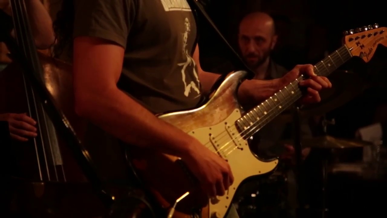 'Walking' Stavros Lantsias (ft. Tyropoulos, Kalkanis, Kapilidis)