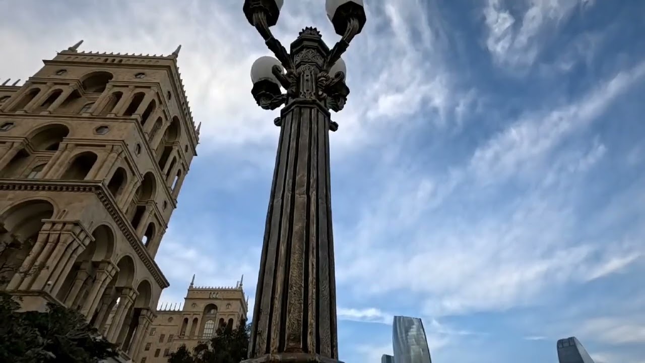 BAKI / AZADLIQ MEYDANI, HÖKUMƏT EVİ 🚴