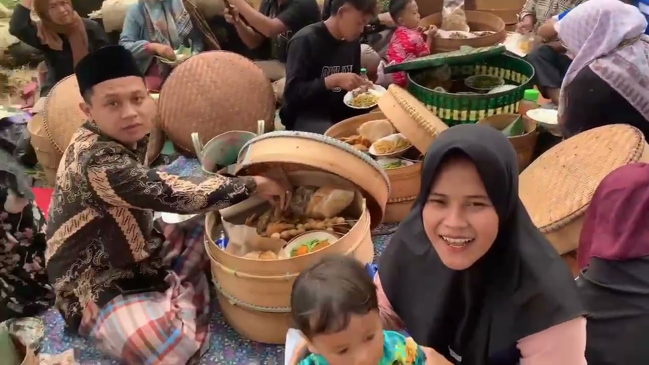 TRADISI NYADRAN MENYAMBUT BULAN SUCI RAMADHAN