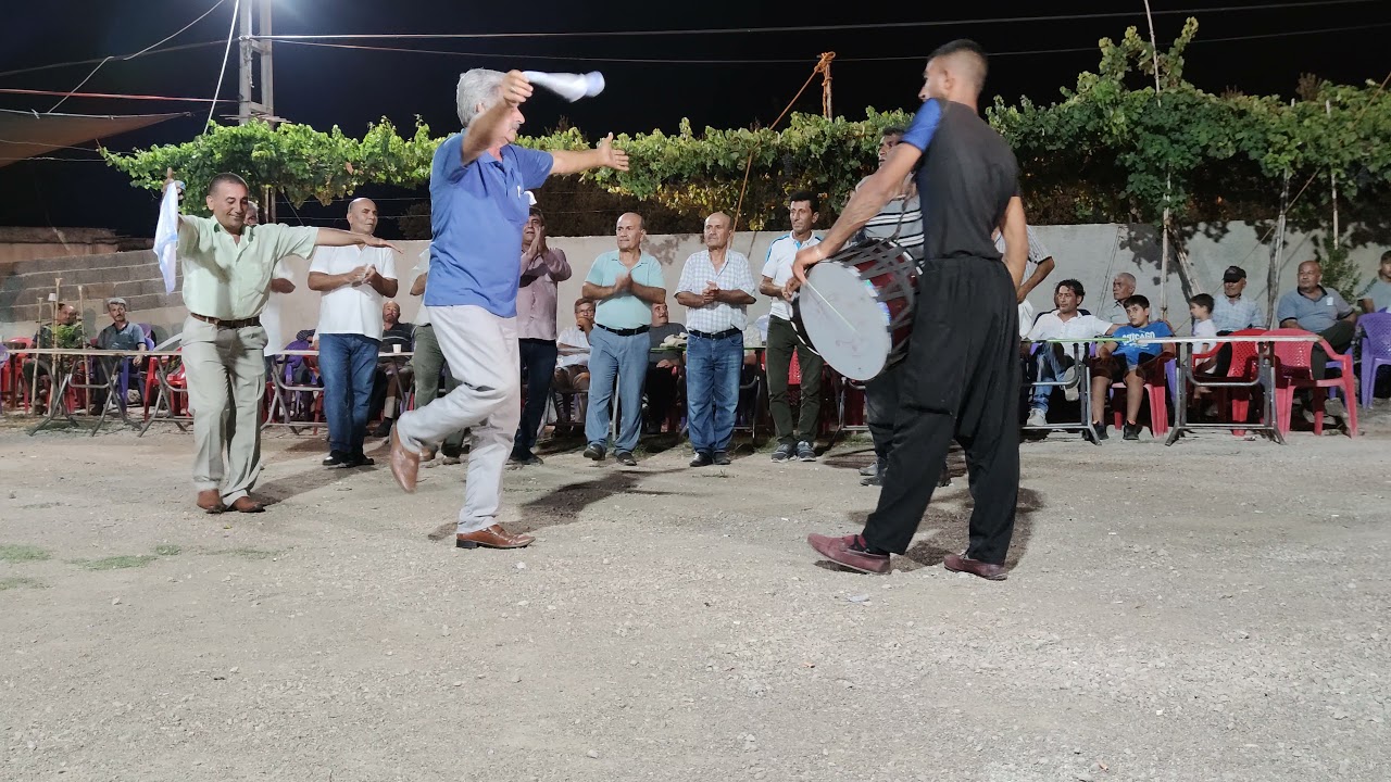 Dokuztekne köyü halay