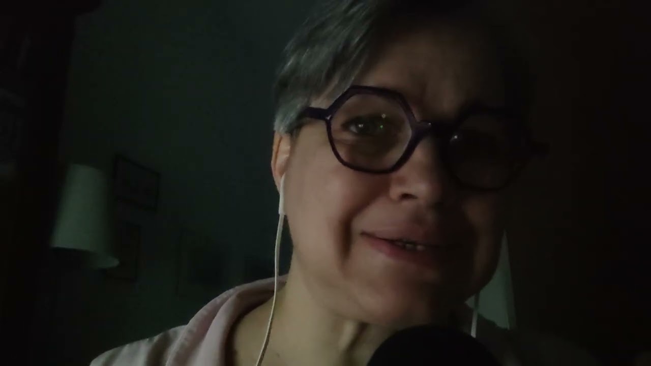 Asmr - coccole e attenzioni motivazionali per Martina 