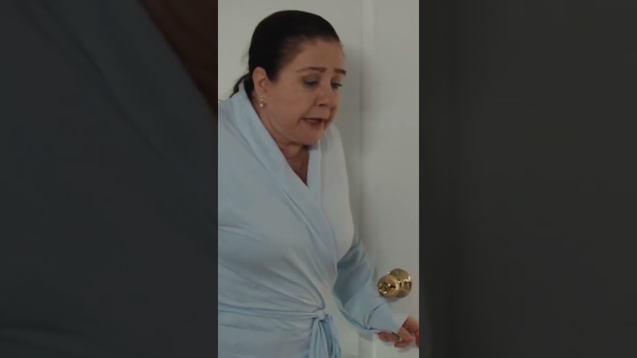 اعتدنا أن يتم اقتحامنا ونحن نقبل بعضنا | موسم الكرز #shorts