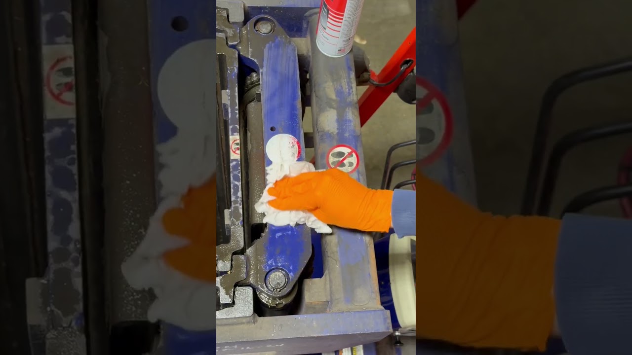 Denco Multi-Purpose Solvent | Thorough Cleaning on a Variety of Surfaces