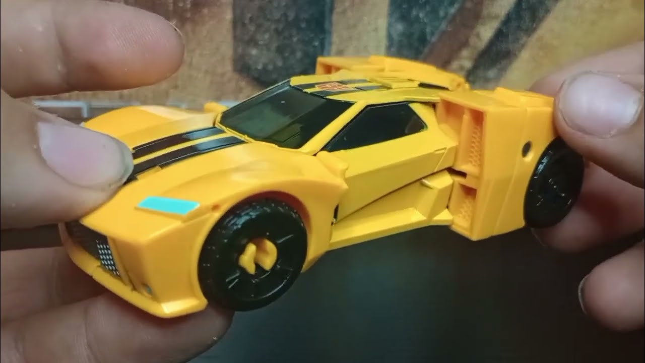 Transformers Earth Spark Deluxe Bumblebee 