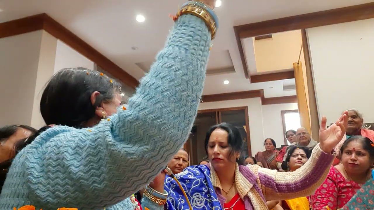 श्याम बाबा  का  बड़ा सुन्दर  भजन  गाया  हमारी  स्नेहलता  बहन  ने  आप  भी  आनंद  ले I