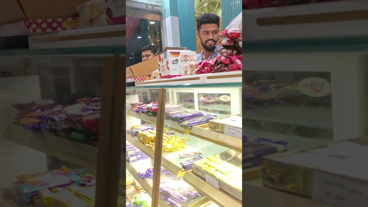 भोपाल करोद से बेरसिया रोड लामाखेड़ा पर खुली ब्रांड न्यू मिठाई की दुकान। दूध दही माही स्क्रीम सब कुछ।