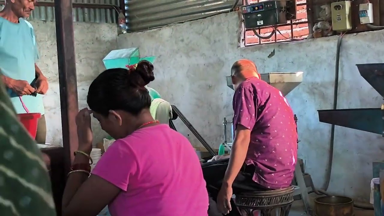 श्री गोरखनाथ तेल मील, घोराही १७ पनौंरा, दाङ, नेपाल ।