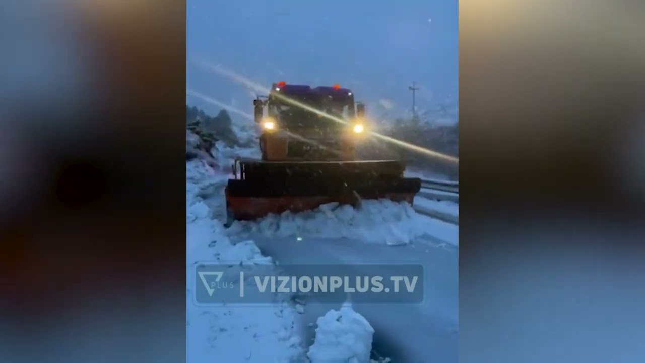 Rikthehen reshjet e dëborës në Korçë, rrugët të hapura, por në disa akse kalohet vetëm me zinxhirë