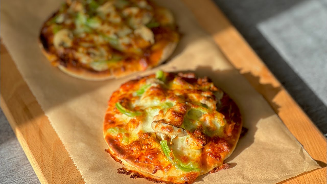 Pita Bread Pizza Recipe | Easy Pizza Recipe