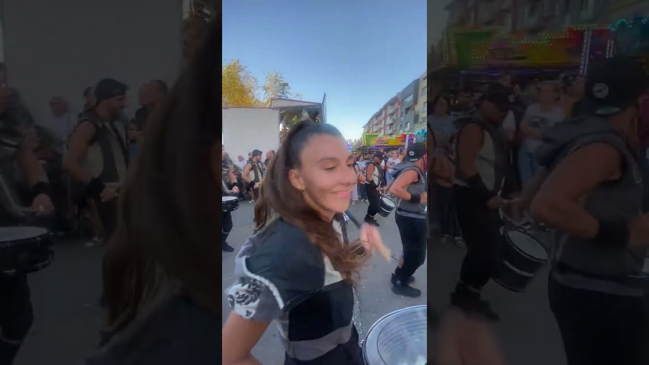 Desfile de carrozas - Fiestas mayores de Binéfar 2025.