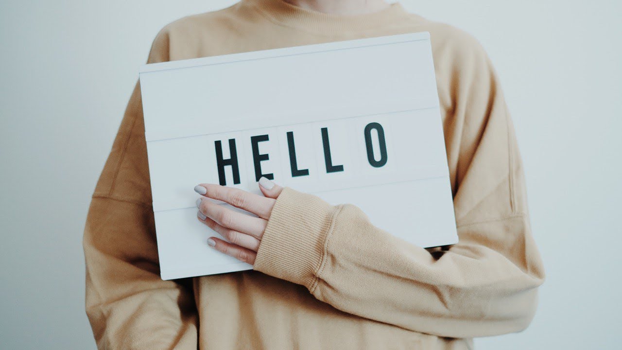 Hello деп айта беруден жалықтыңба? Сәлемдесу түрлері